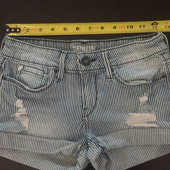 Levi’s Shorts - Picture 6 of 8